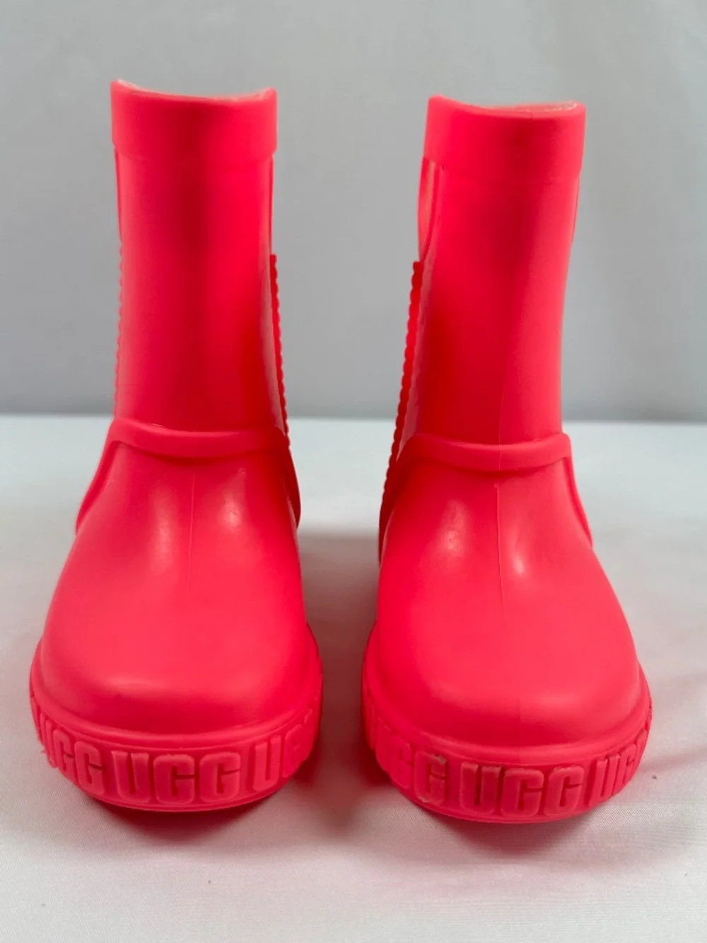 Pink UGG Rubber Rain Boots for Little Girls, Size 6, Embossed Logo, Round Toe